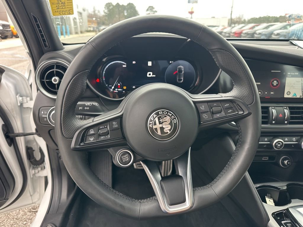 Used 2024 Alfa Romeo Giulia Ti image 14