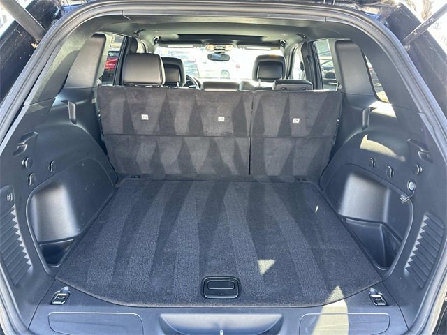 Certified 2022 Jeep Grand Cherokee Laredo X image 11