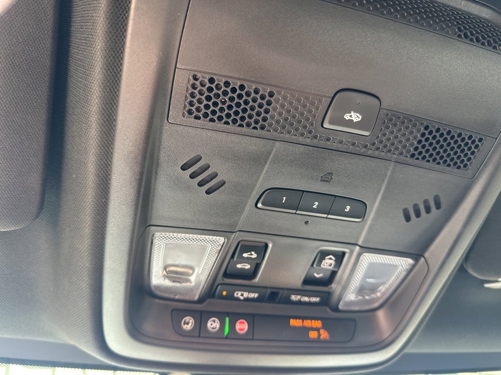 Certified 2025 Cadillac XT5 Sportv image 30