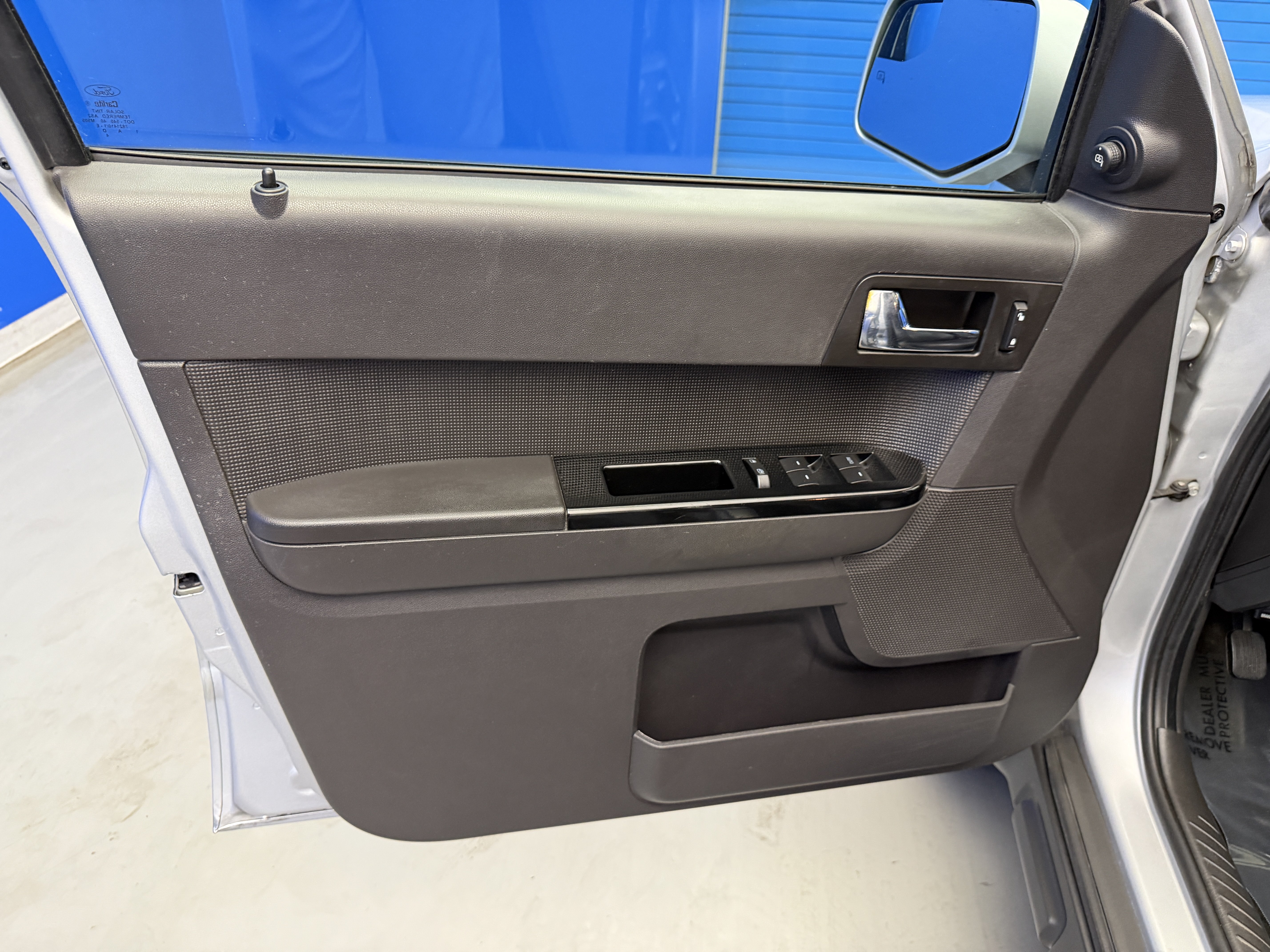 Used 2012 Ford Escape Limited FWD image 9