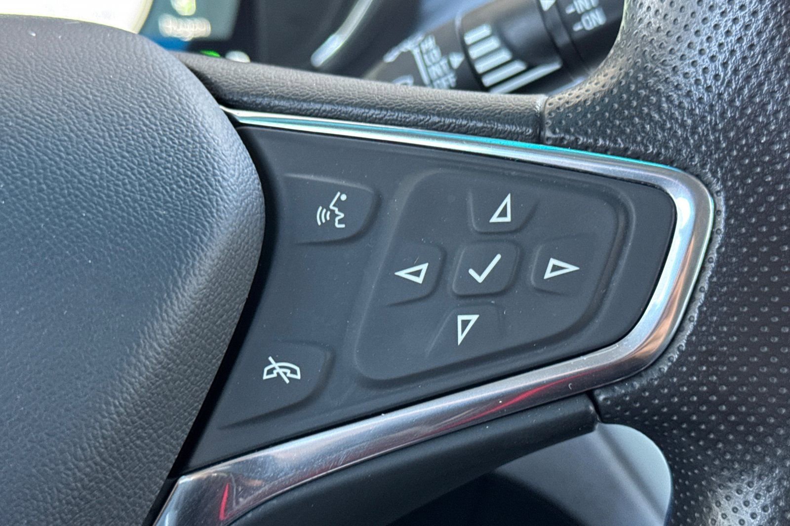 Used 2021 Chevrolet Bolt LT FWD image 26