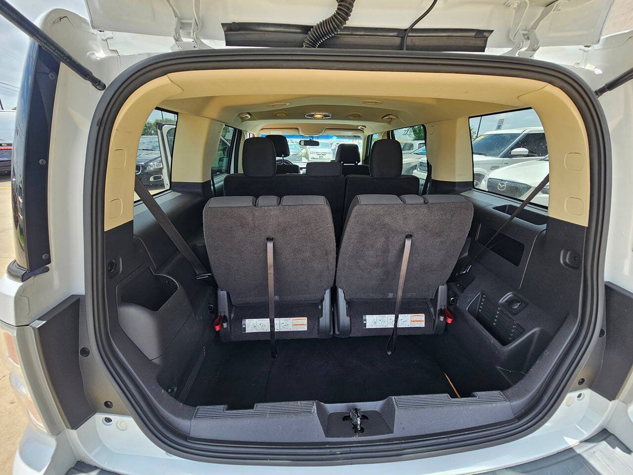 Used 2014 Ford Flex SE FWD image 12