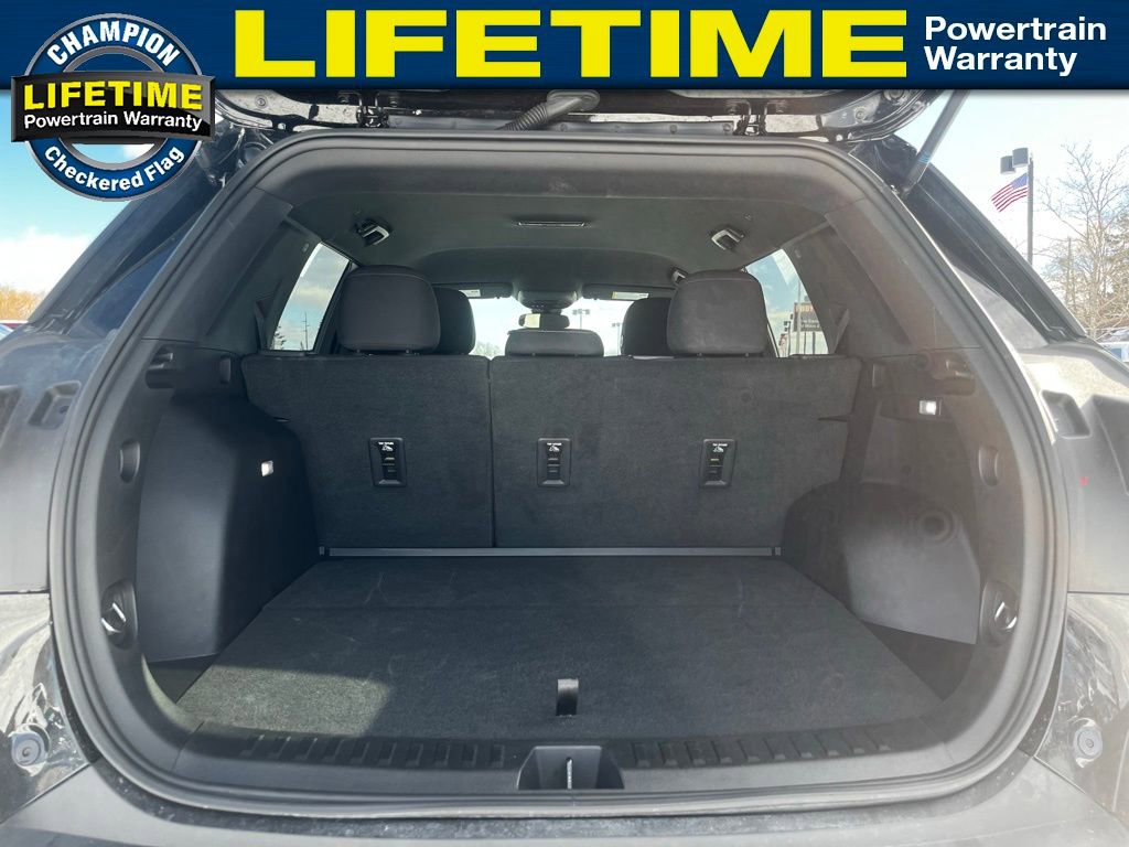 Used 2026 GMC Terrain Elevation image 8