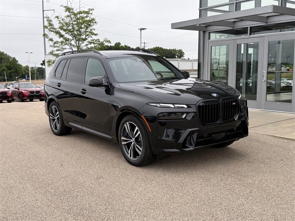 New 2026 BMW X7 M60i