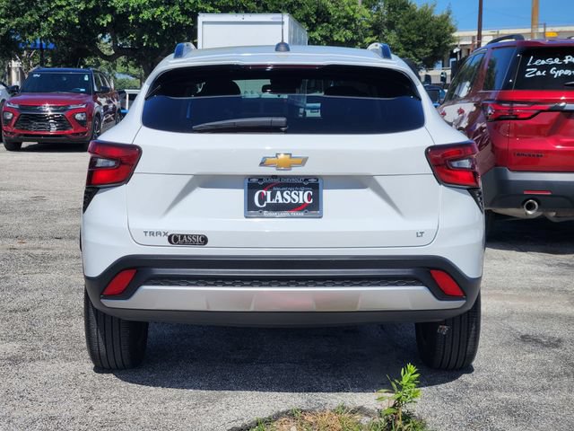 Used 2024 Chevrolet Trax LT FWD image 6
