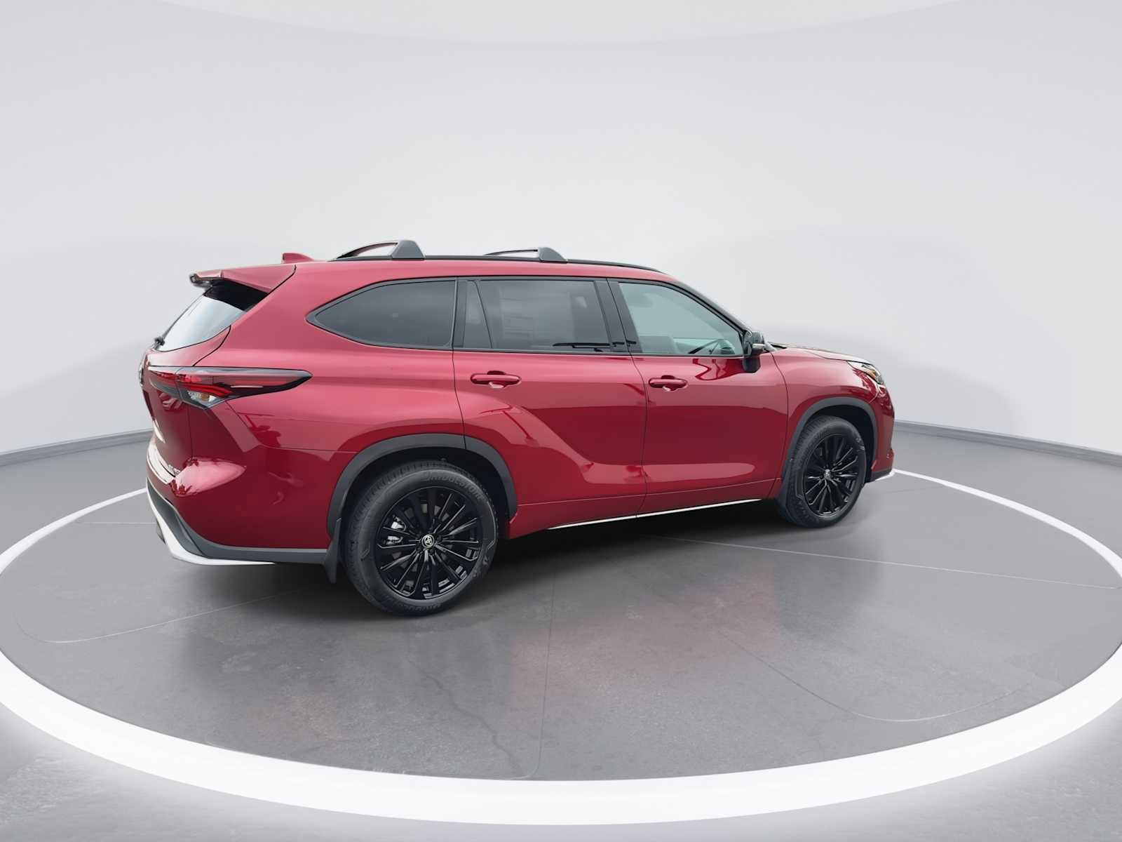 New 2026 Toyota Highlander XSE image 8