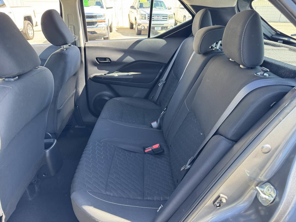 Used 2021 Nissan Kicks S FWD image 18