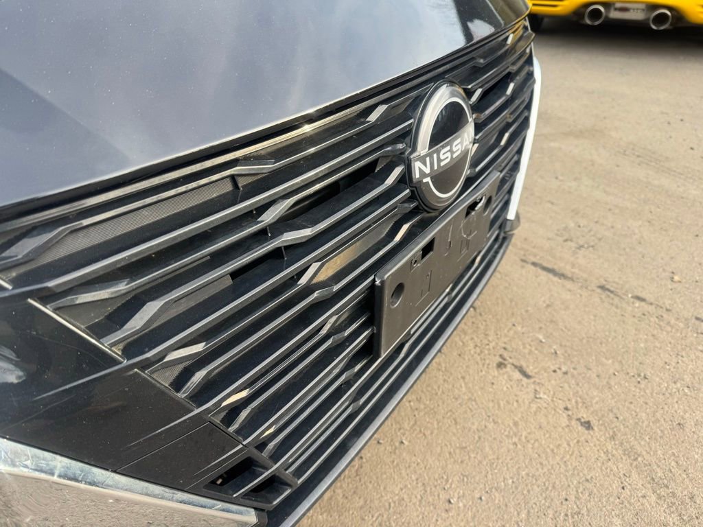 Used 2023 Nissan Altima 2.5 SV image 10