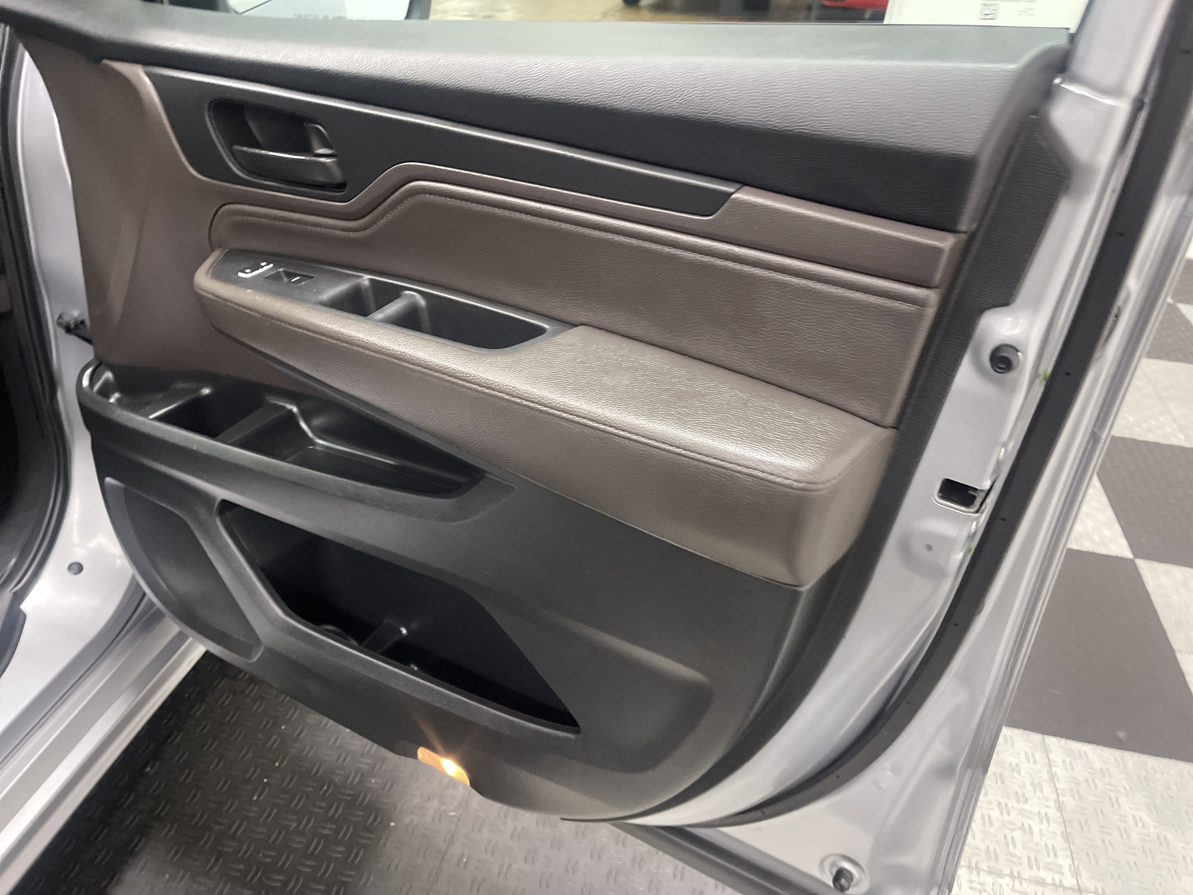 Used 2020 Honda Odyssey Touring image 22