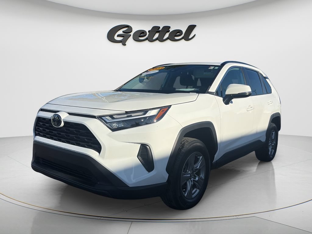 Used 2023 Toyota RAV4 XLE w/ Convenience Package FWD video 1