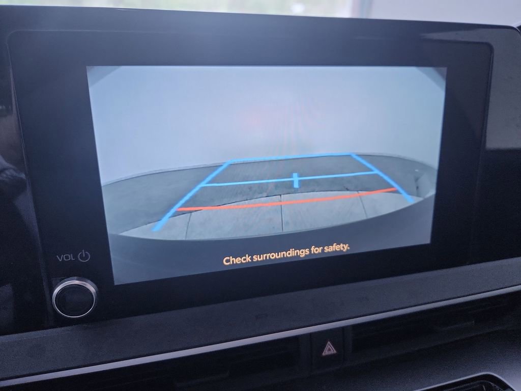 Used 2023 Toyota Prius LE FWD image 17