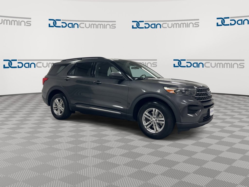 Used 2020 Ford Explorer XLT AWD/4WD image 2