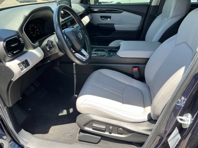 Certified 2025 Honda Pilot EX-L image 3