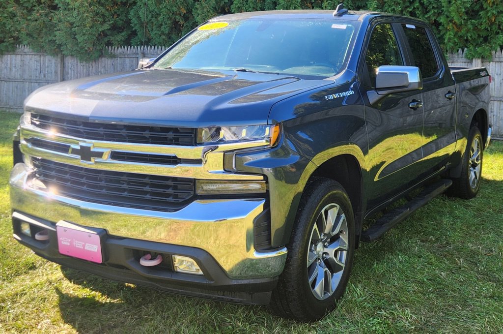 Used 2022 Chevrolet Silverado 1500 LT AWD/4WD image 3