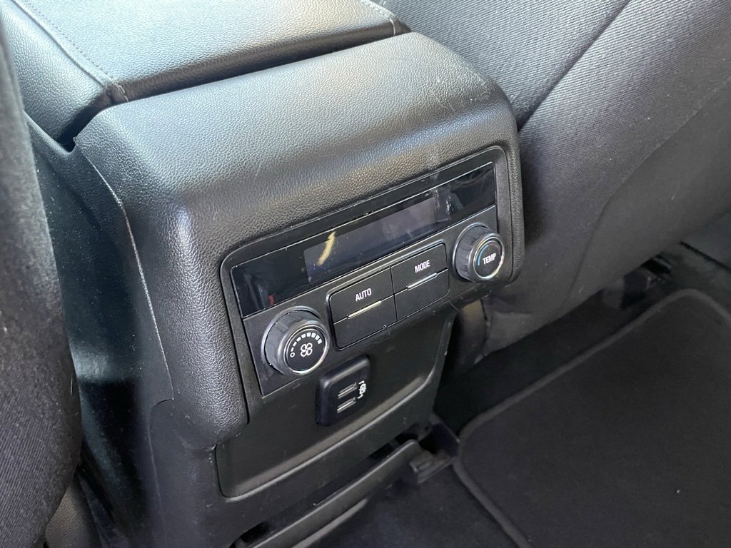 Used 2017 GMC Acadia SLE image 24