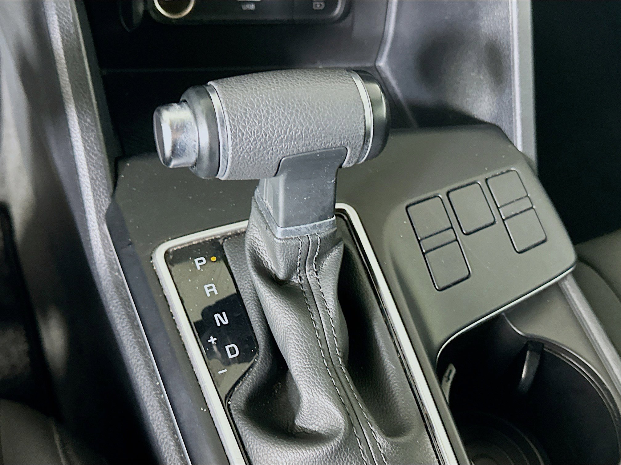 Used 2024 Kia Sportage LX image 23