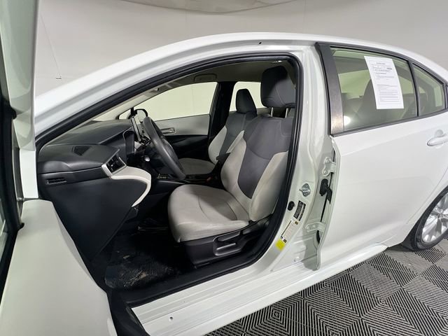 Used 2021 Toyota Corolla LE w/ LE Convenience Package FWD image 14
