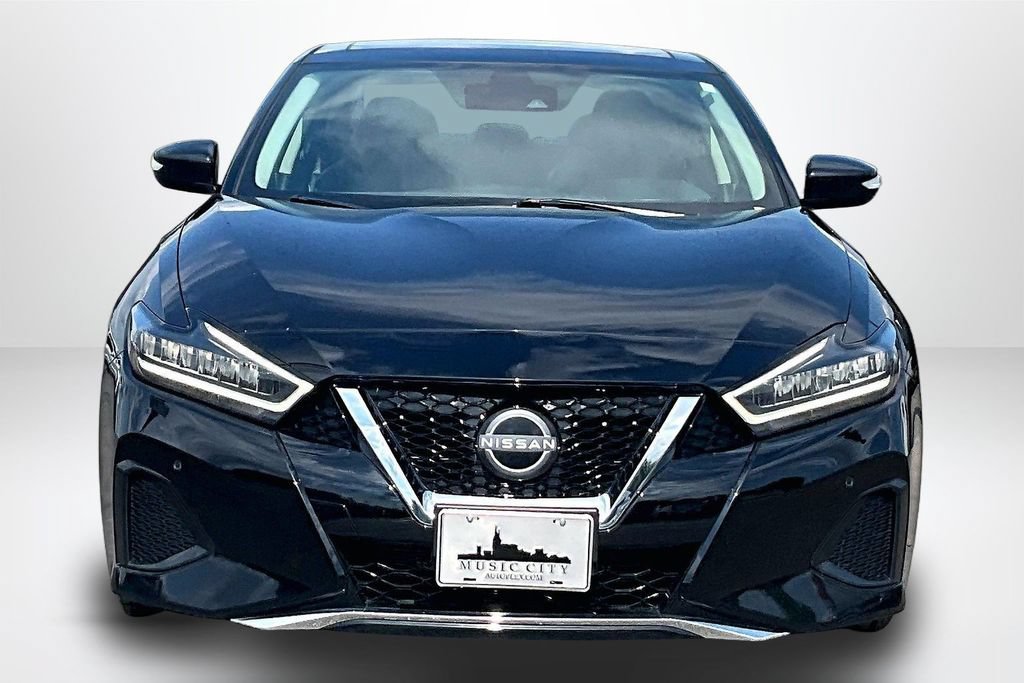 Used 2023 Nissan Maxima SL FWD image 2