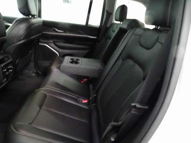 Used 2022 Jeep Grand Cherokee Limited 4xe AWD/4WD image 4