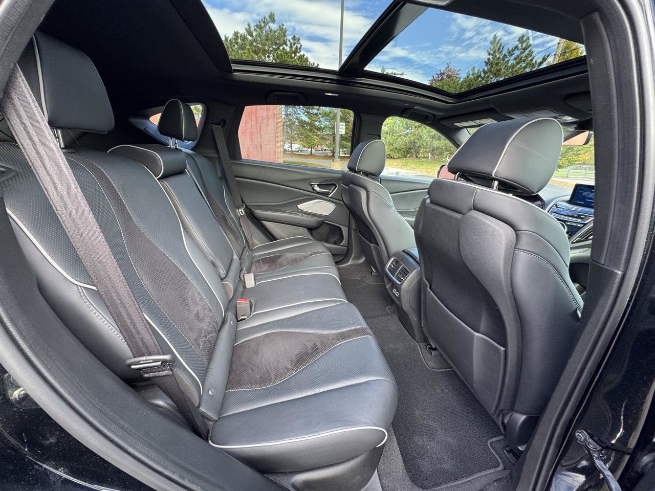 Used 2019 Acura RDX w/ Advance Package AWD/4WD image 13
