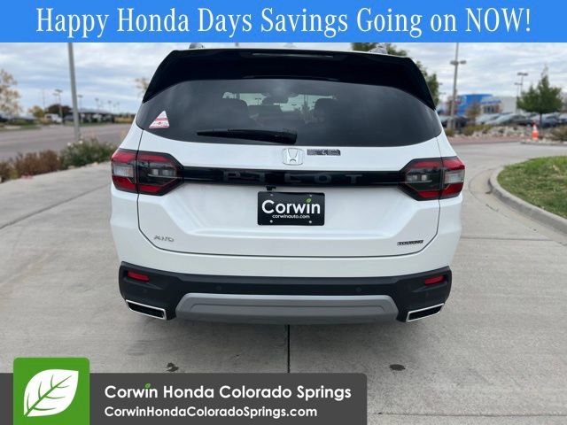 New 2025 Honda Pilot Touring image 8