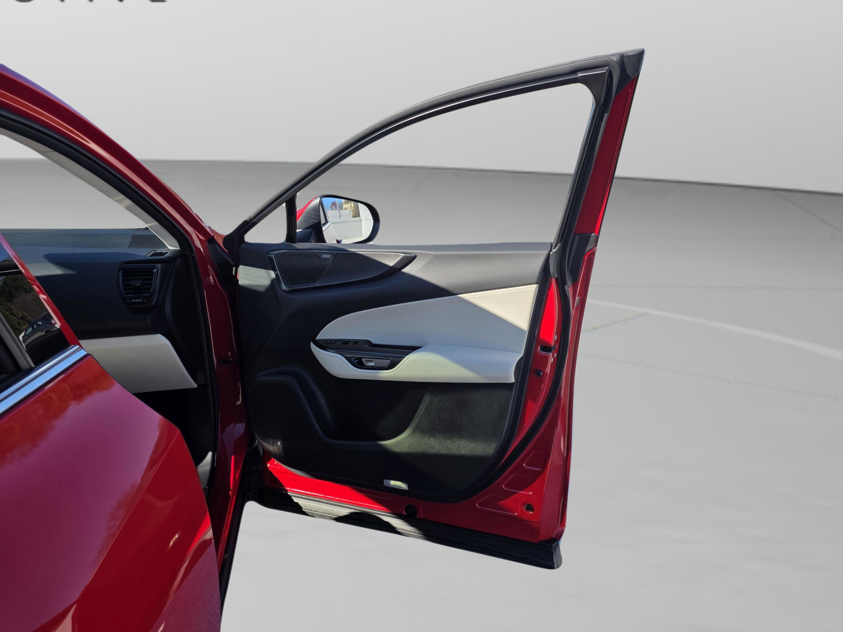 Used 2025 Lexus NX 450h+ AWD w/ Luxury Package image 27