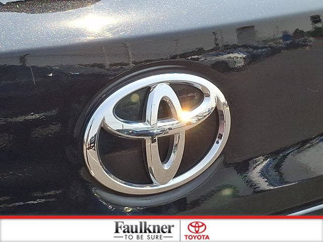 Certified 2025 Toyota Corolla Cross XLE FWD image 29
