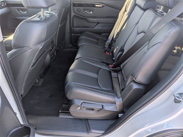 New 2025 Honda Pilot Touring image 25