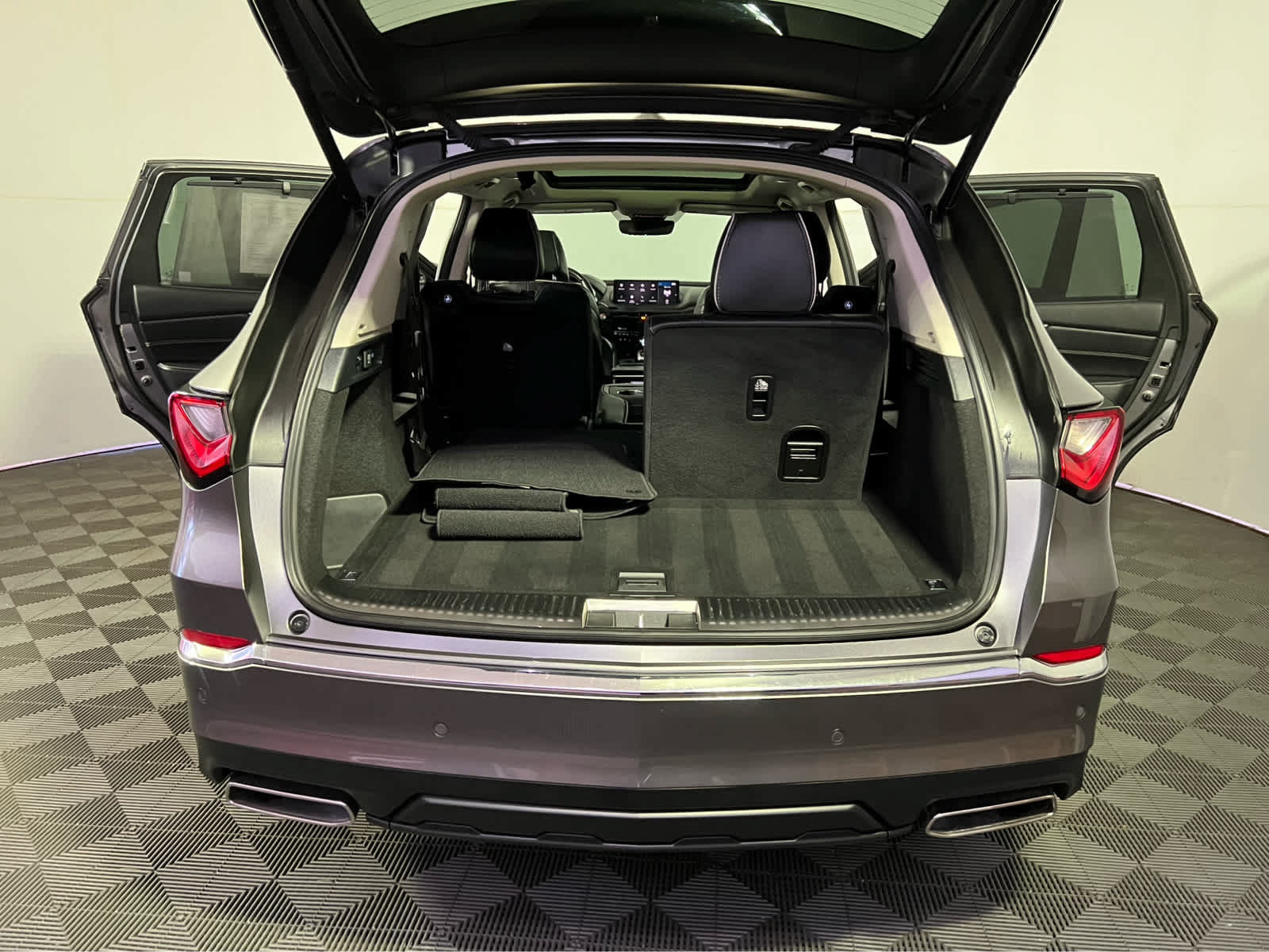 Certified 2023 Acura MDX SH-AWD w/ Advance Package image 28
