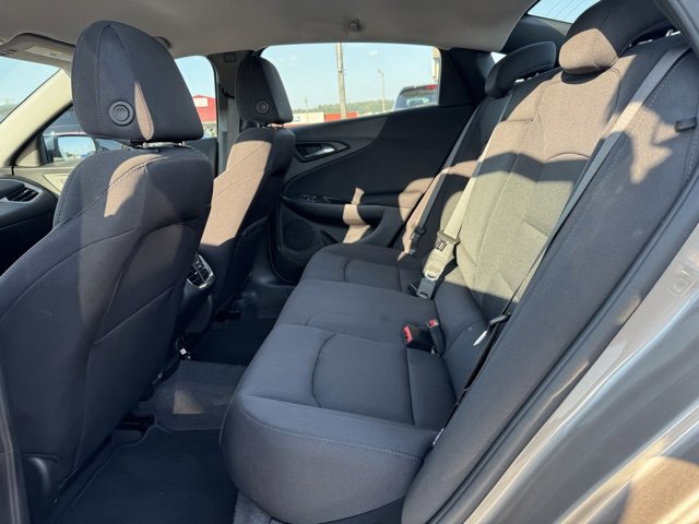 Used 2025 Chevrolet Malibu LT image 40