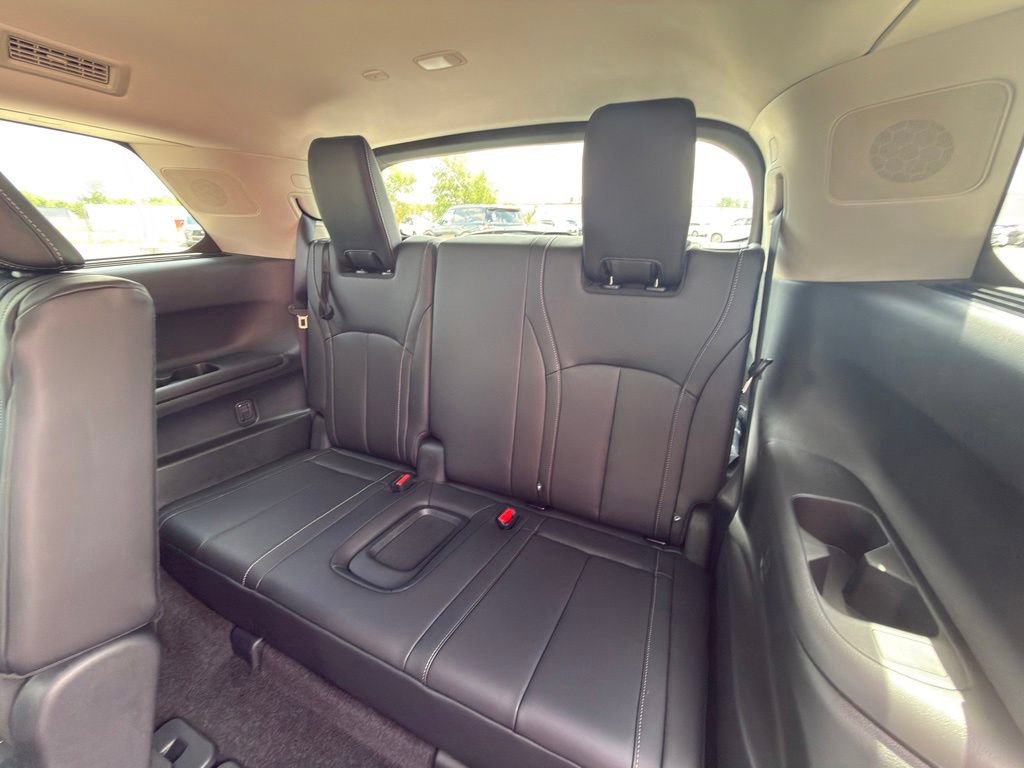 New 2027 INFINITI QX60 Luxe w/ Family Package AWD/4WD image 13