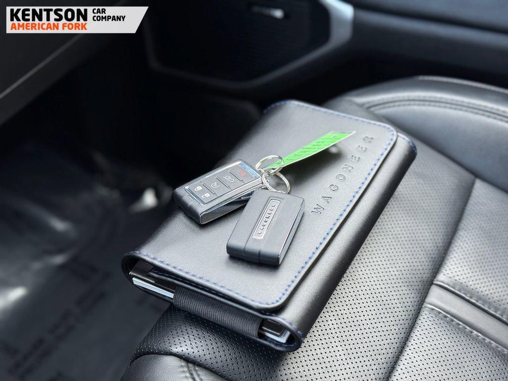 Used 2025 Jeep Wagoneer 4WD image 47