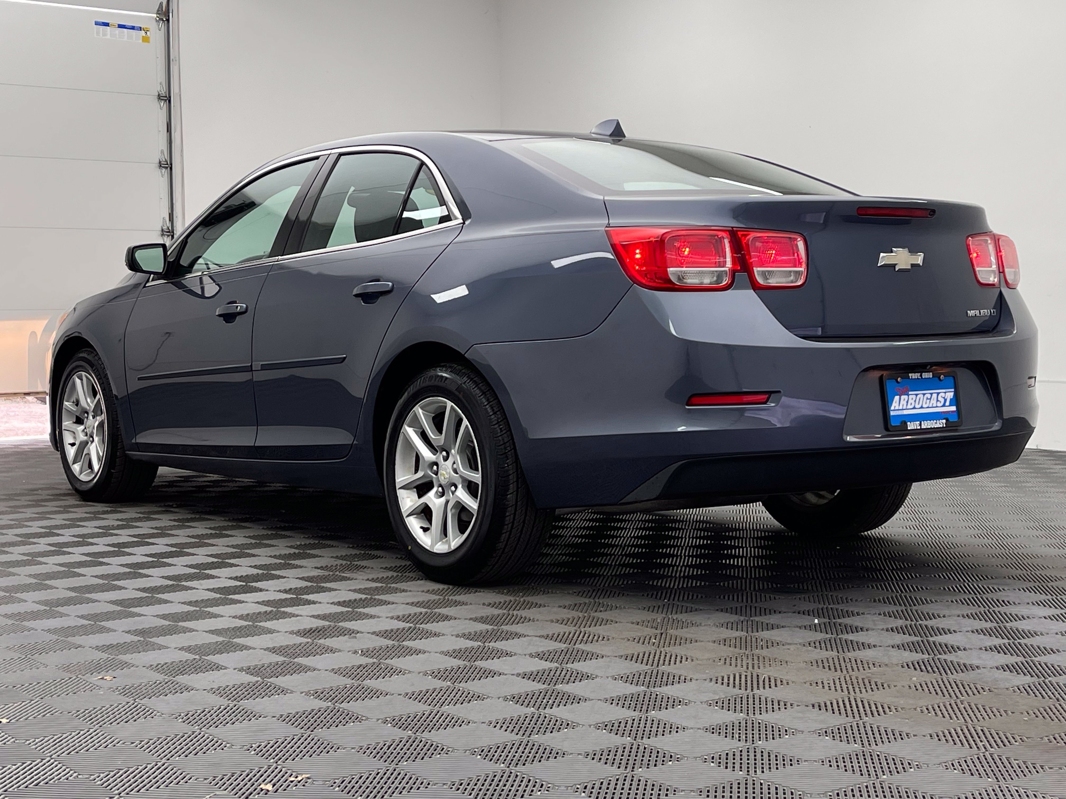 Used 2014 Chevrolet Malibu LT w/ Power Convenience Package FWD image 8