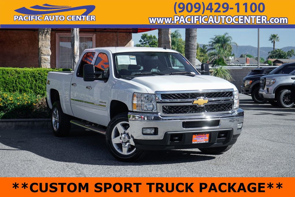 Used 2014 Chevrolet Silverado 2500 LT w/ Custom Sport Truck Package image 1