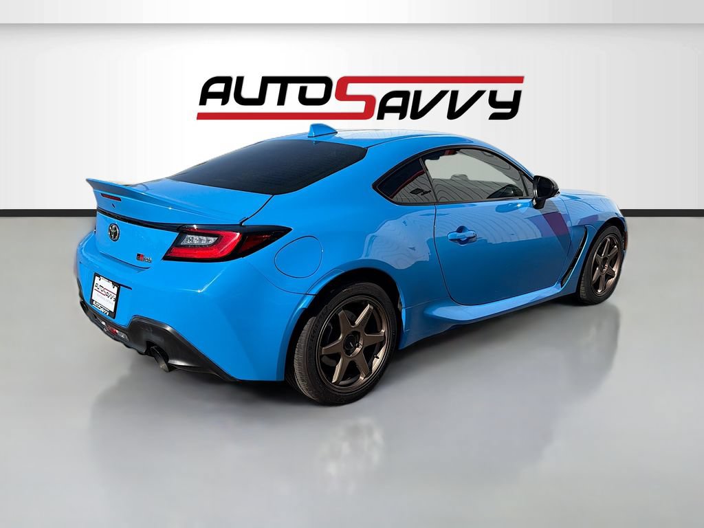 Used 2023 Toyota GR86 Premium w/ ALL Weather Mat Package (TMS) RWD image 7