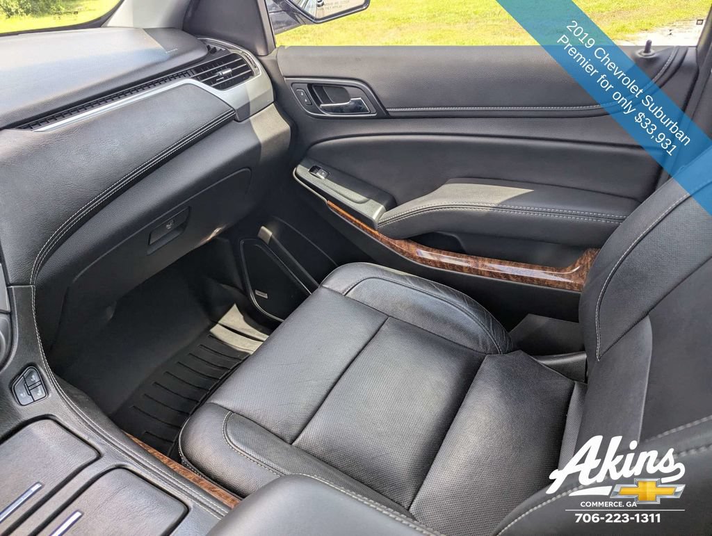 Used 2019 Chevrolet Suburban Premier AWD/4WD image 19