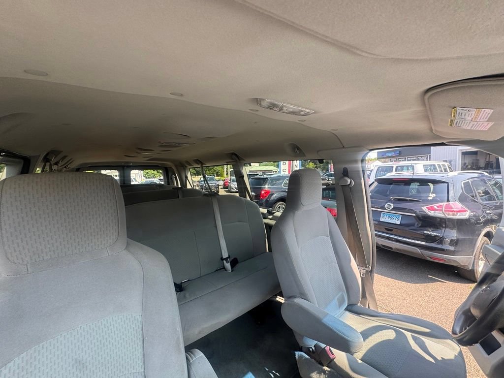 Used 2012 Ford E-350 and Econoline 350 XLT RWD image 25