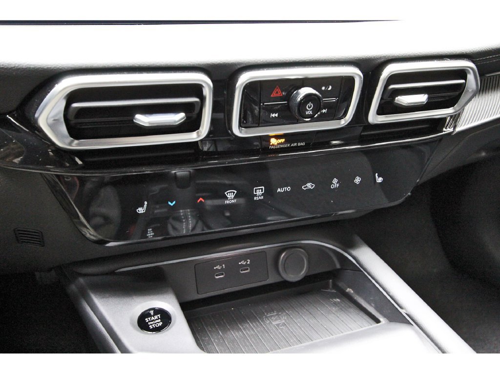 New 2026 Nissan Sentra SV w/ SV Convenience Package FWD image 23