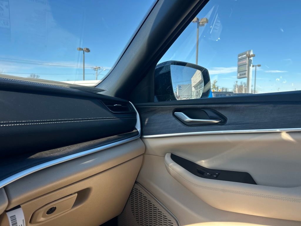 New 2026 Jeep Grand Cherokee Limited image 24