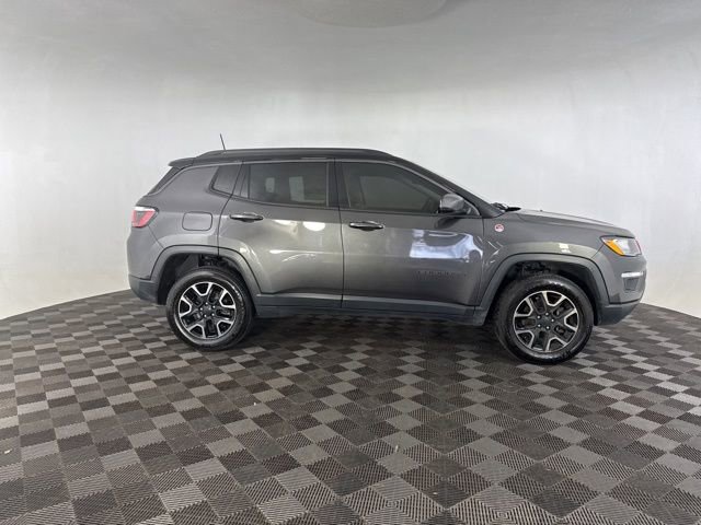 Used 2019 Jeep Compass Trailhawk AWD/4WD image 6