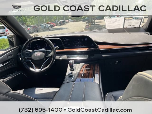 Used 2023 Cadillac Escalade ESV Premium Luxury AWD/4WD image 11
