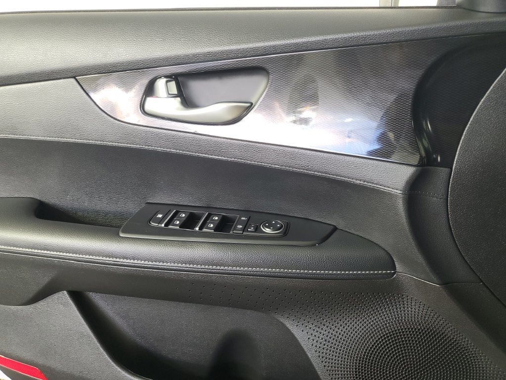 Used 2023 Kia Forte GT-Line w/ GT-Line Technology Package FWD image 29