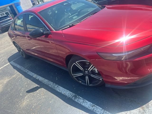 Used 2024 Honda Accord Sport image 2