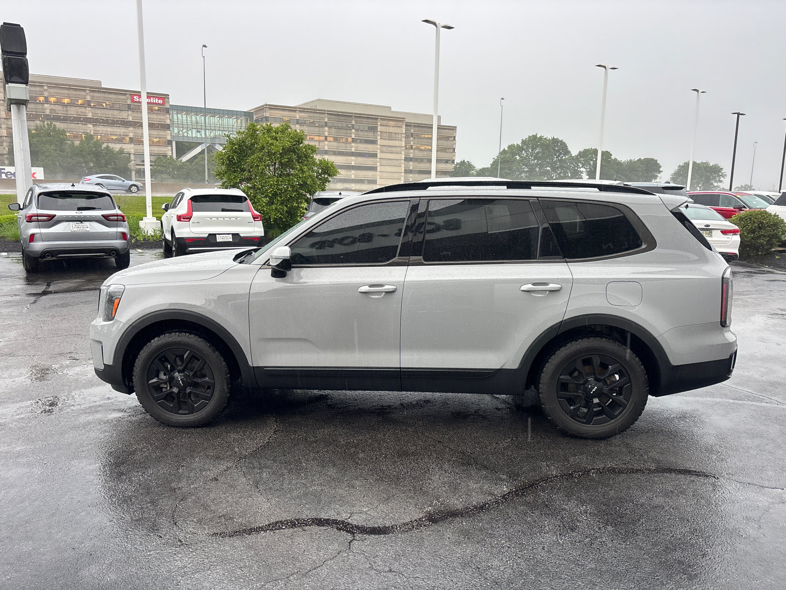 Used 2024 Kia Telluride SX X-Pro AWD/4WD image 4
