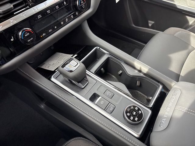 New 2026 Nissan Pathfinder SL AWD/4WD image 12