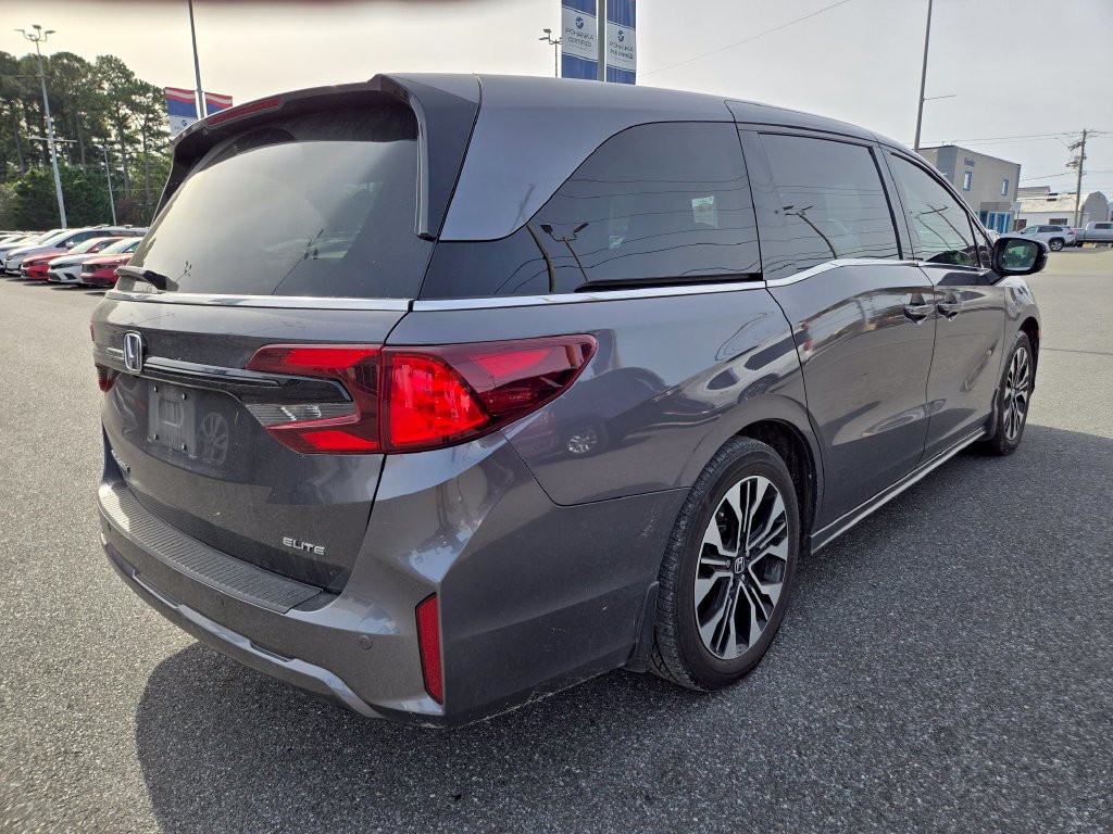 Used 2025 Honda Odyssey Elite image 5