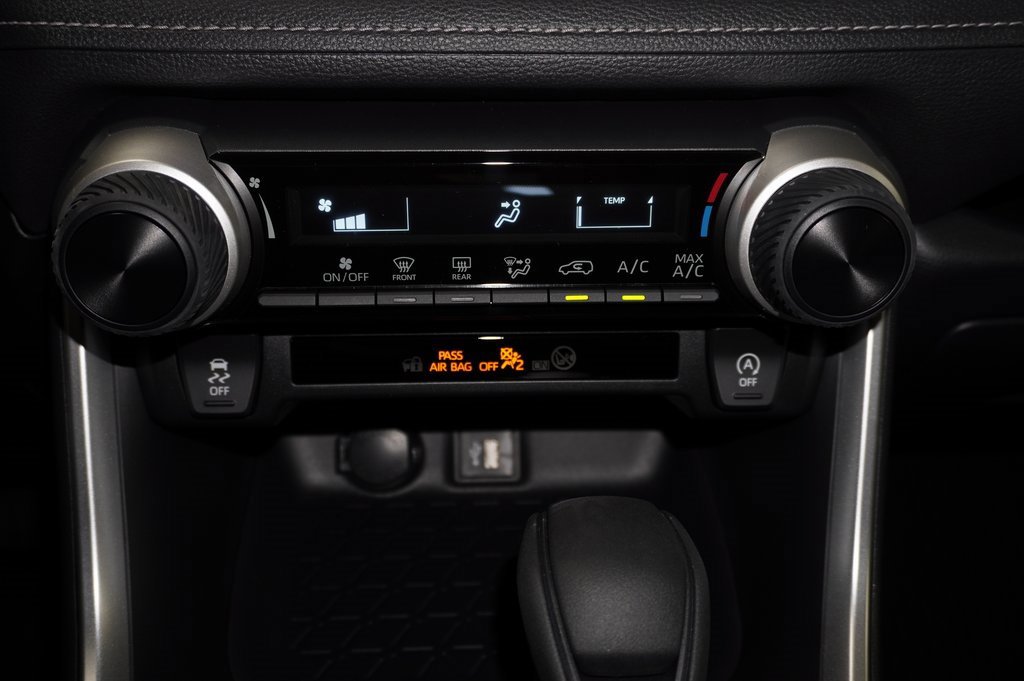 New 2025 Toyota RAV4 LE image 13