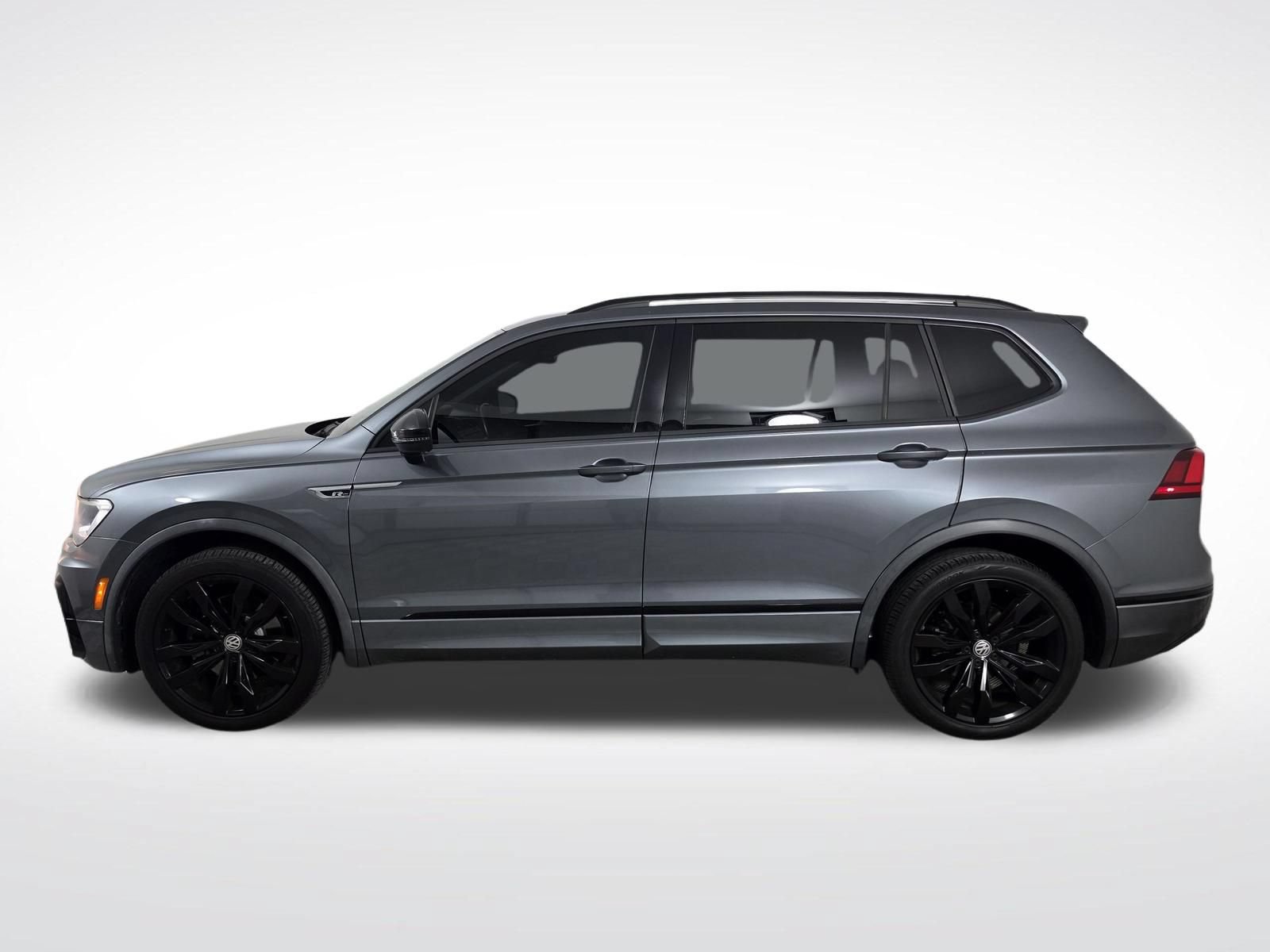 Used 2020 Volkswagen Tiguan SE R-Line FWD image 36
