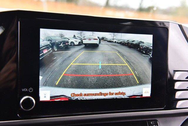 Used 2025 Toyota Camry LE image 13