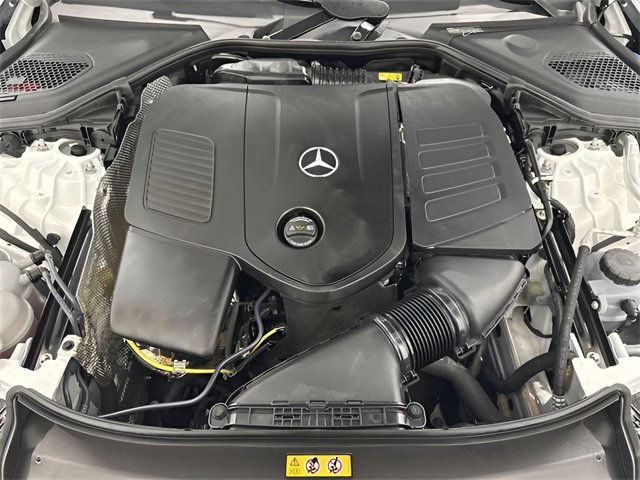 Used 2025 Mercedes-Benz E 350 4MATIC Sedan image 10